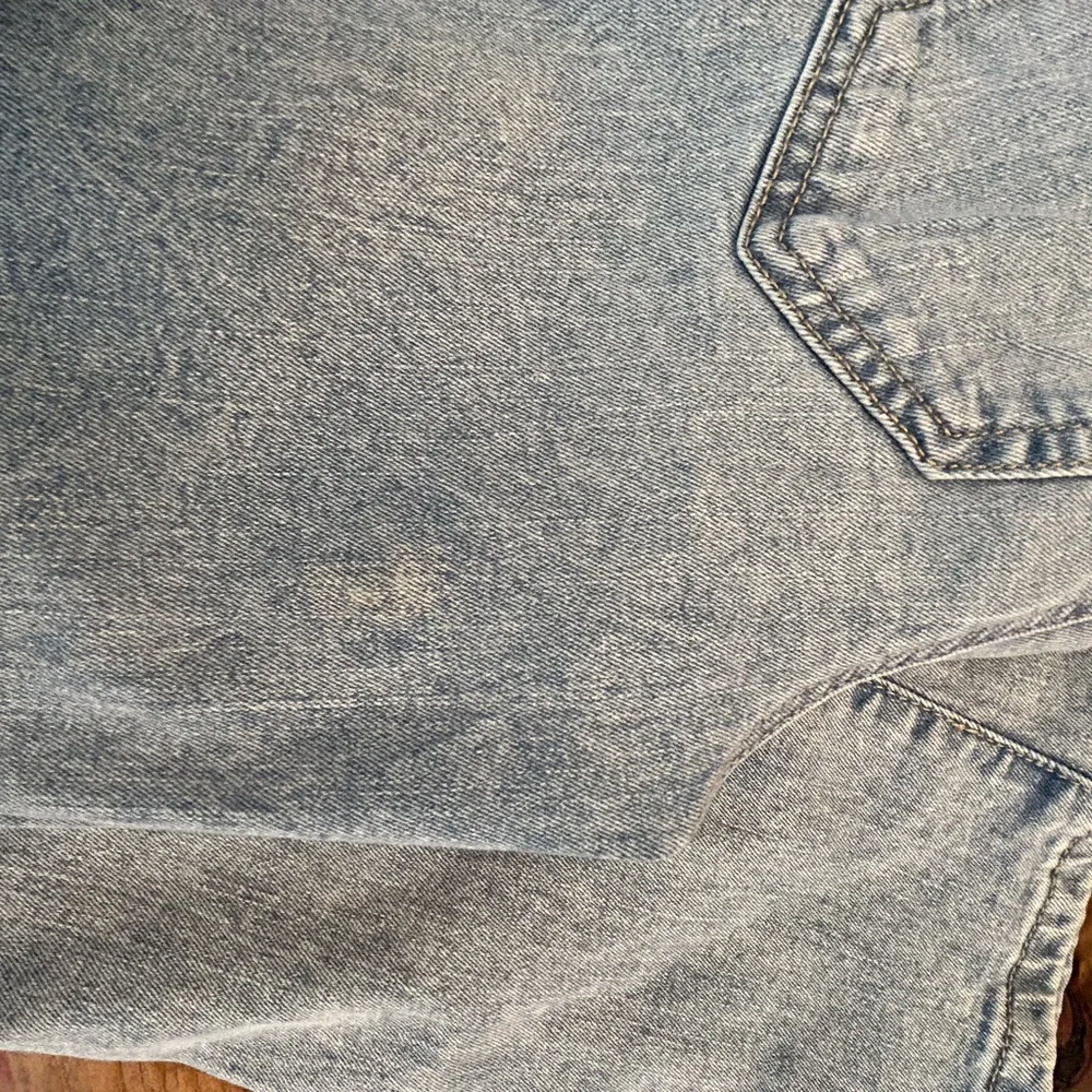 ✨SO Denim Flare Jeans with Distressed Detail - Picture 7 of 7